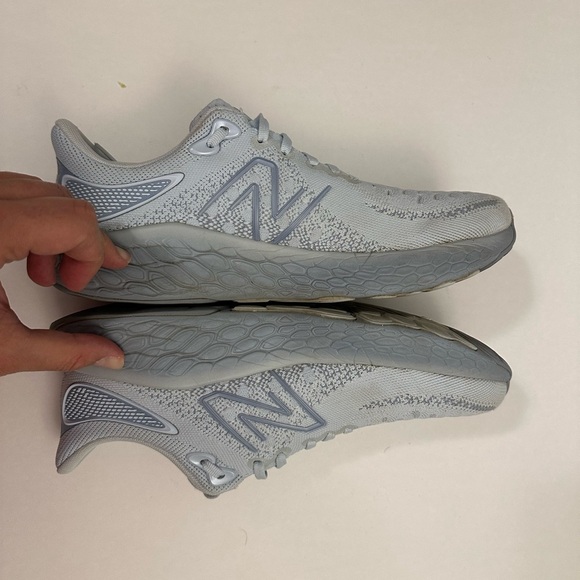 New Balance Women's Fresh Foam X 1080 v12 Light Blue Sneakers W1080A12 Size 10 B - Picture 6 of 13